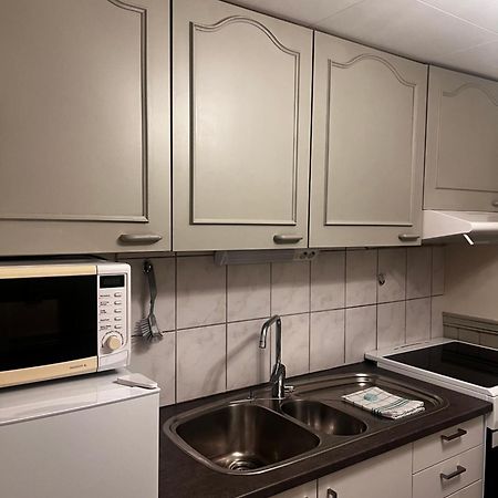 Hoda Apartment - Cozy Central Apartment With Free Parking Leknes Exterior photo
