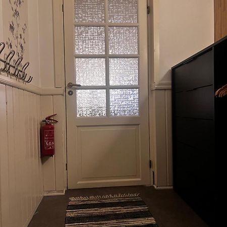 Hoda Apartment - Cozy Central Apartment With Free Parking Leknes Exterior photo