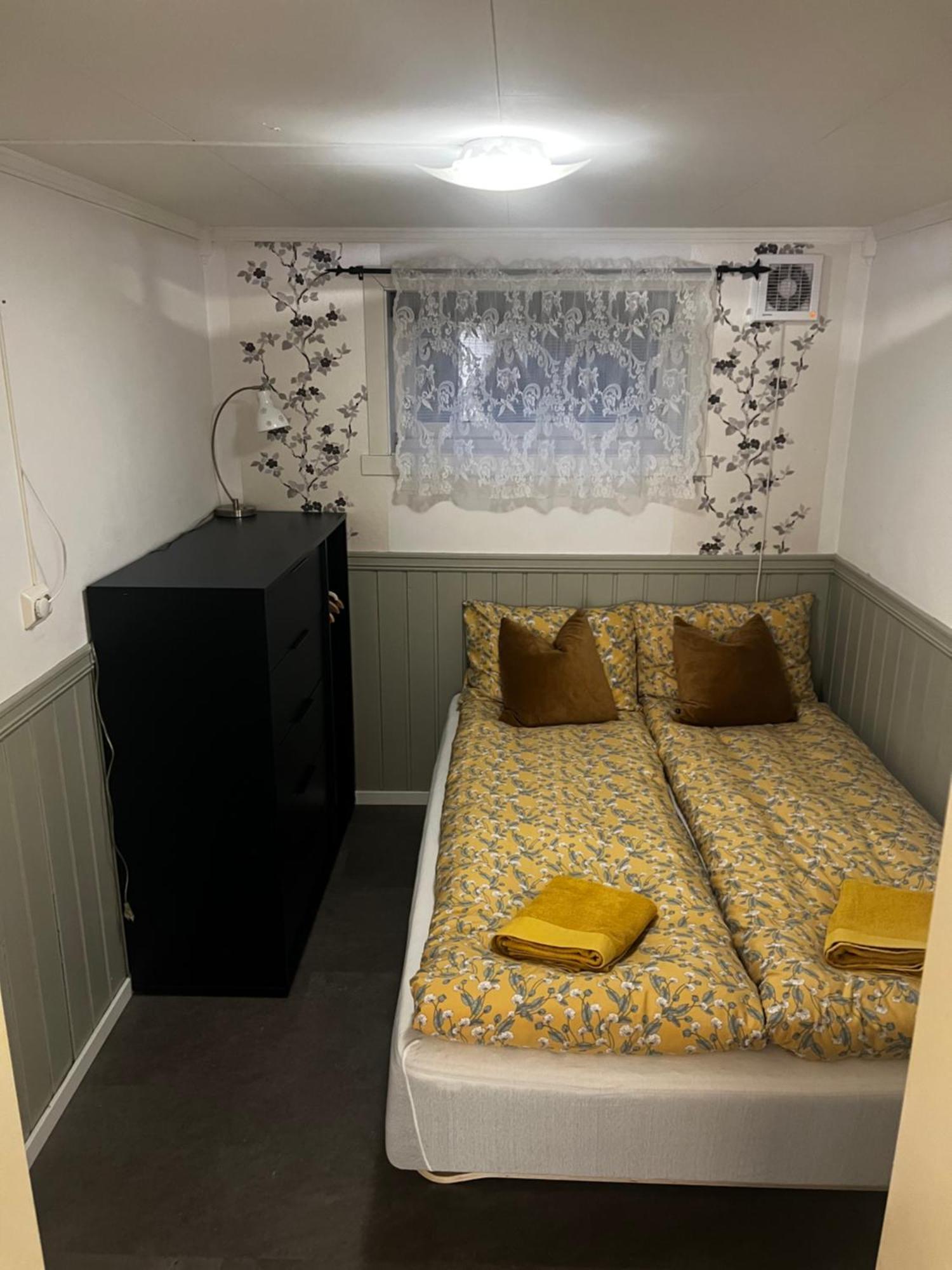 Hoda Apartment - Cozy Central Apartment With Free Parking Leknes Exterior photo