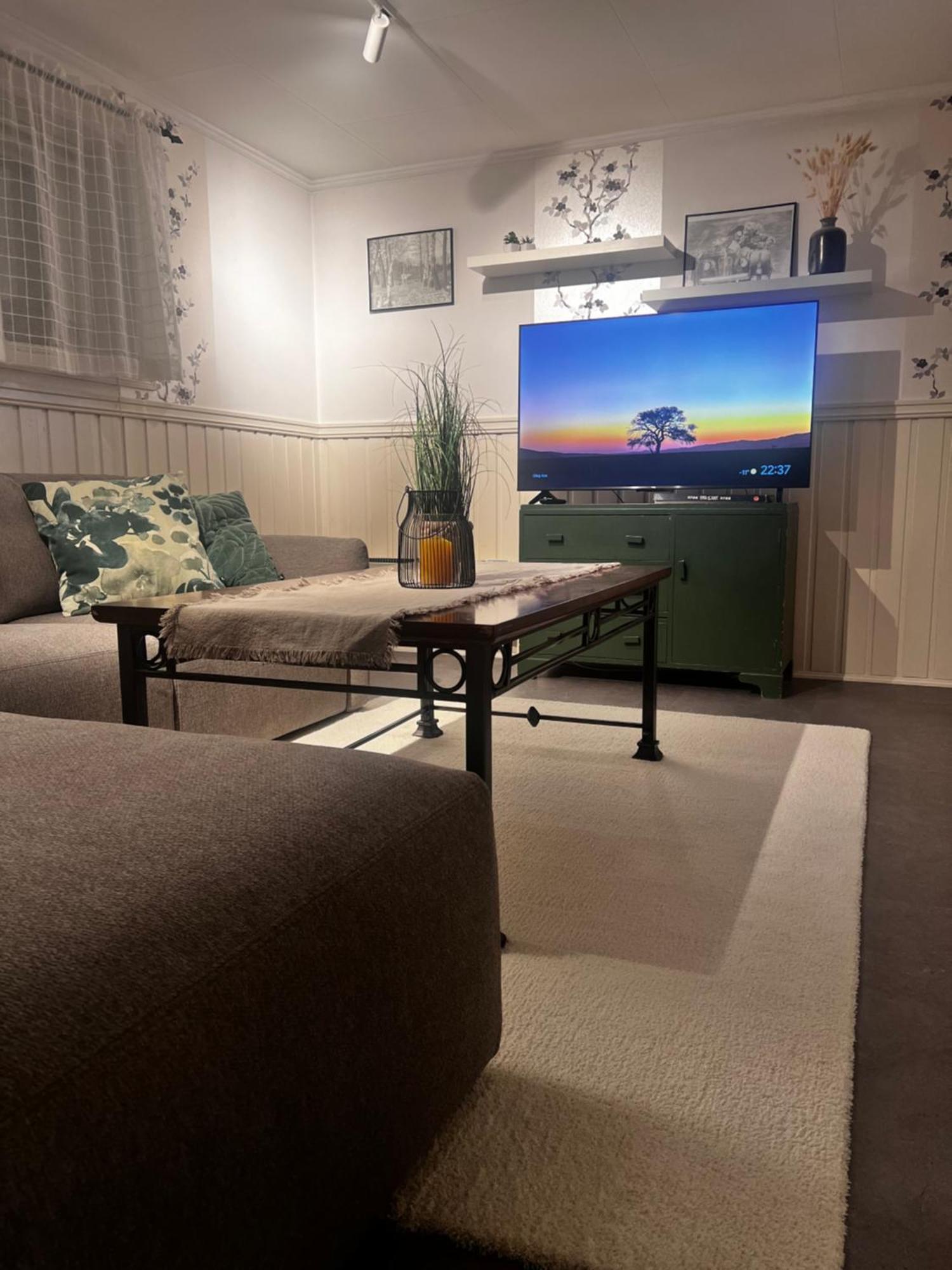 Hoda Apartment - Cozy Central Apartment With Free Parking Leknes Exterior photo